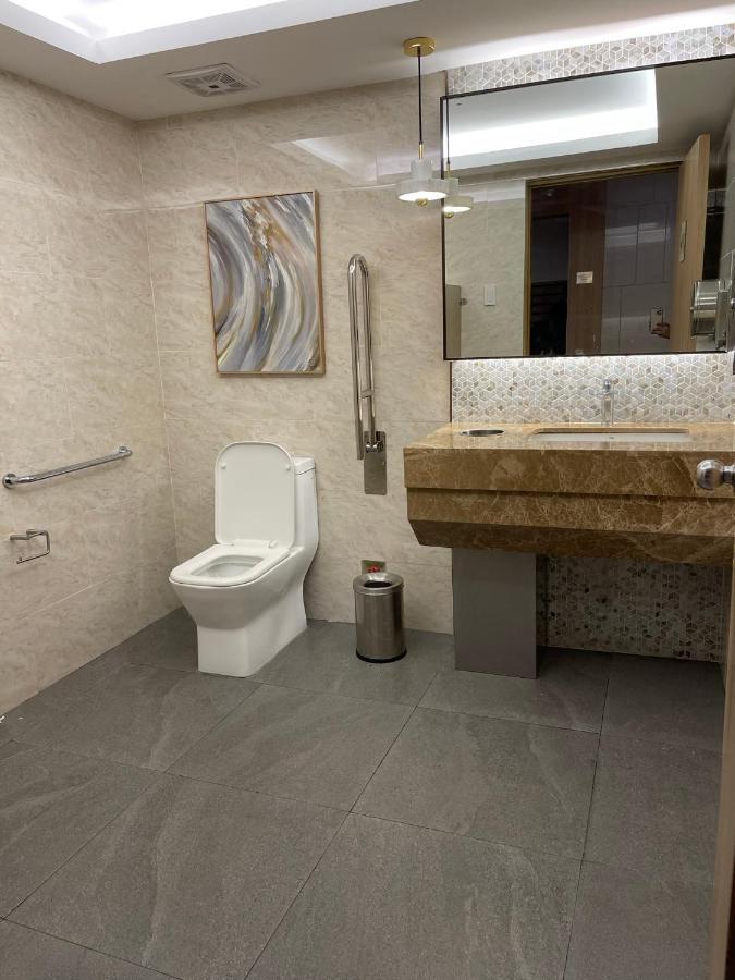 Amour Staycation Shell Residences Маніла Екстер'єр фото